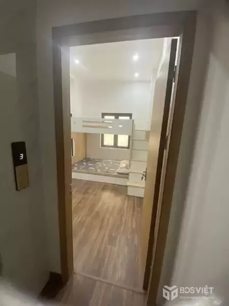 Bán Nhà  Đường Láng 58m2. 5 tầng. mặt tiền 4m. giá 12.6 tỷ Đống Đa Hà Nội