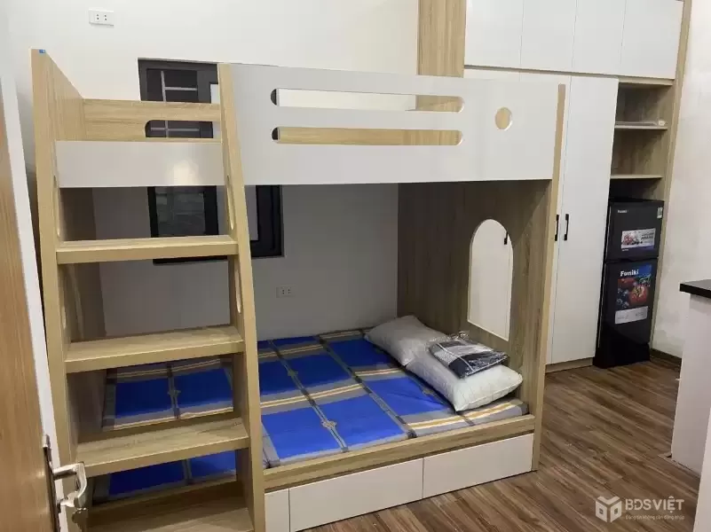 Bán Nhà  Đường Láng 58m2. 5 tầng. mặt tiền 4m. giá 12.6 tỷ Đống Đa Hà Nội