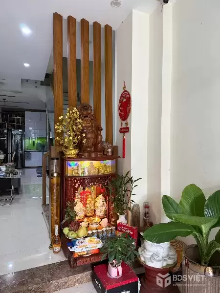 Bán nhà mặt tiền Ngã 7 trung tâm Nha Trang – đường Núi Một – 3 tầng 1 tum – giá 10,5 tỷ