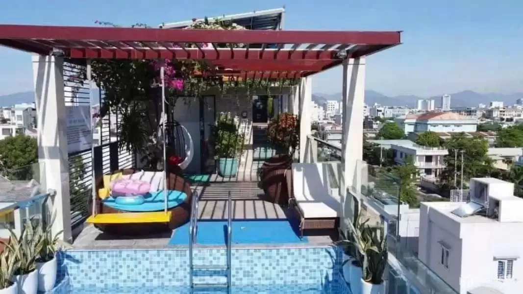 Bán tòa CHDV Núi Thành, dòng tiền gần 5%/năm, đường 10m5, 142m2, chỉ 29,5 tỷ