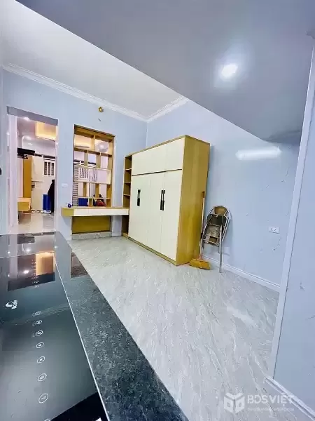 bán nhà tập thể viện E tầng 1 trần cung 50m 2,98 tỷ 10m ô tô tránh 2 mặt ngõ