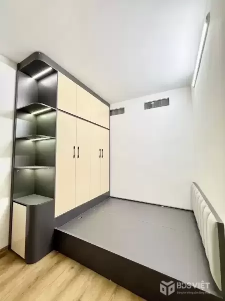 bán nhà hoàng hoa thám DT 20m x5 tầng chỉ 3,650 tỷ sổ đỏ,ngõ thông,gần phố,nhà đẹp