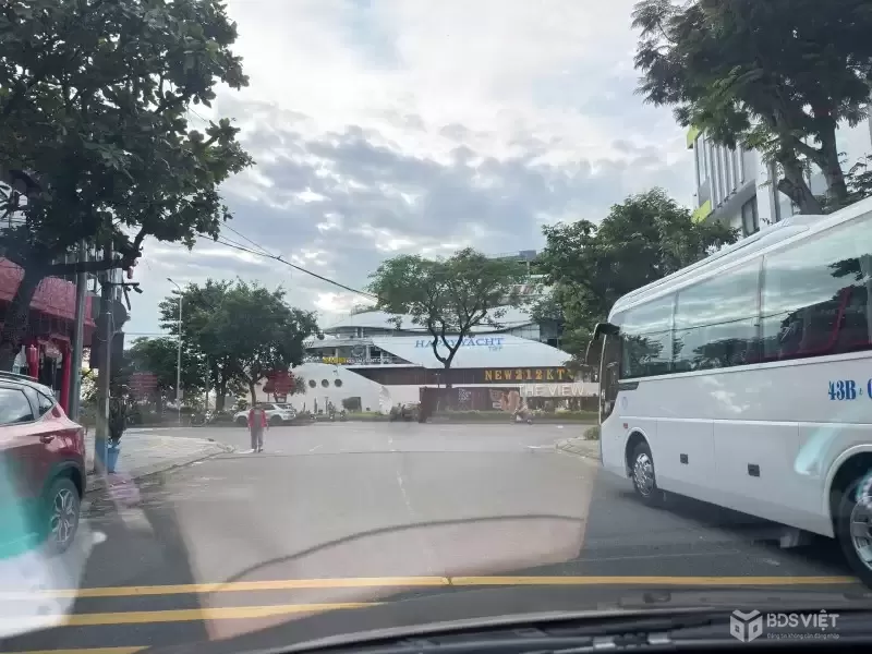 ♥ Mặt Tiền Triệu Việt Vương, Mặt Chợ Hà Thân, sát Cầu Tình Yêu, 110m2, ngang 5m