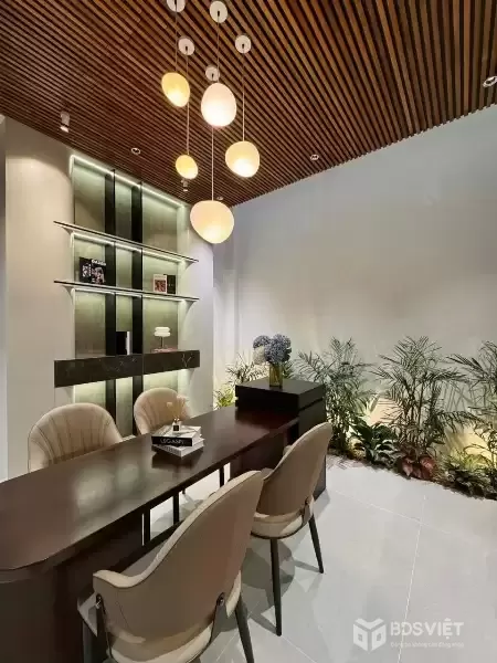 Nhà đẹp 3 tầng “Modern Luxury” Điện Biên Phủ – gần sân bay, nội thất cao cấp – chỉ 5 tỏi nhỉnh (khai thác là lời)