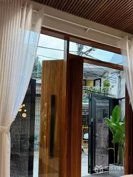 Nhà đẹp 3 tầng “Modern Luxury” Điện Biên Phủ – gần sân bay, nội thất cao cấp – chỉ 5 tỏi nhỉnh (khai thác là lời)