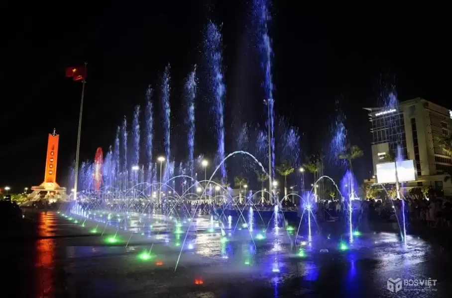 ♥ MT Núi Thành gần Quảng Trường, DownTown, 240m2, ngang 9.4m, KD Cực Đỉnh