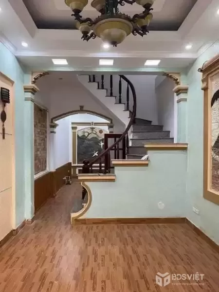 Bán Nhà Đường Láng 50m2. 5 tầng. mặt tiền 3.5m. giá 12.2 tỷ Đống Đa Hà Nội