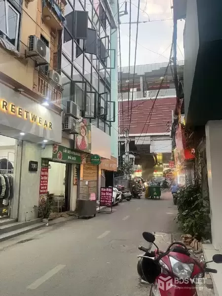 Bán Nhà Đông Các 54m2. 4 tầng. mặt tiền 6.3m. giá  31.5 Tỷ Đống Đa Hà Nội