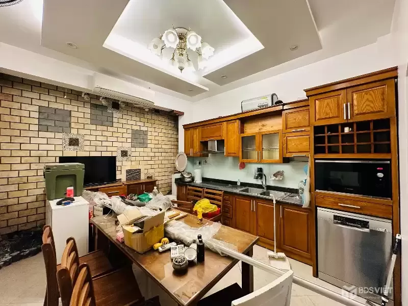 Bán Nhà An Trạch 48m2. 5 tầng. mặt tiền 4m. giá 16.5 Tỷ Đống Đa Hà Nội