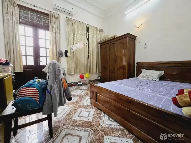 Bán Nhà Giang Văn Minh 44m2. 4 tầng.  mặt tiền 4.4m. giá 34 Tỷ Ba Đình Hà Nội