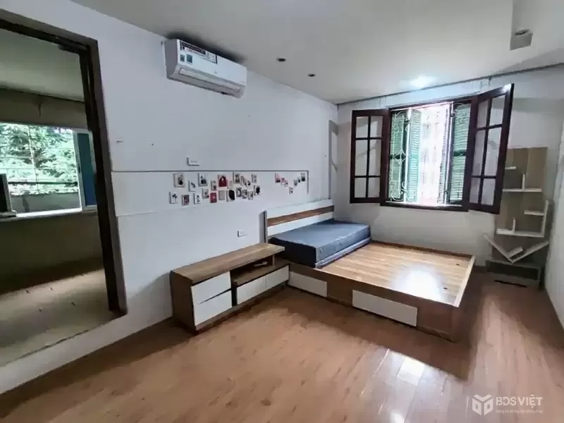 bán nhà tập thể đường 800a cầu giấy DT 31/90m giá 4,95 tỷ