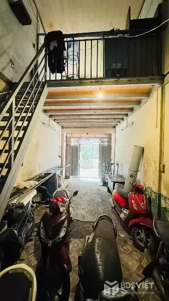 bán nhà HXH Quận 1 Nguyễn Cảnh Chân sát mặt tiền, giá nhỉnh 6 tỷ chưa đầu tư