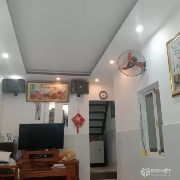 ♥ Nhà kiệt Hoàng Diệu gần Nguyễn Văn Linh, 37m2, 2 tầng cứng sạch, 2.89 tỷ