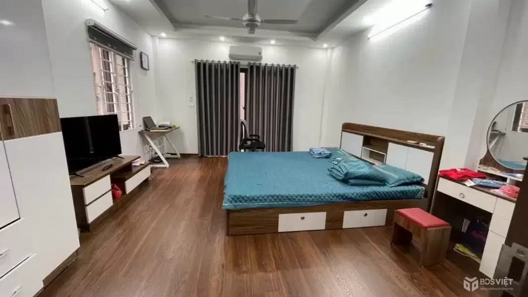 NHÀ ĐẸP DÂN XÂY HỌC VIÊN TÀI CHÍNH - DT45M2 - 5 TẦNG - GIÁ 9 TỶ - Ô TÔ 
KINH DOANH -