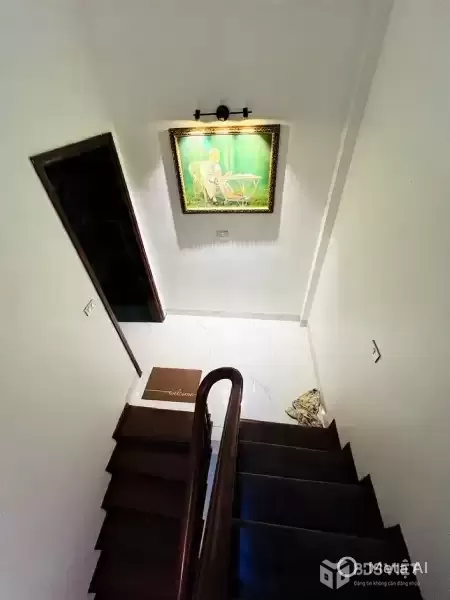 bán nhà thụy khuê 50m x 5 tầng 11,8 tỷ ngõ ba gác,sát hồ tây,nhà đẹp ở ngay