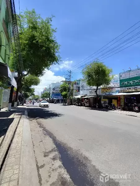 Hạ Giá Chỉ 10,5 Tỷ – Nhà 2 Tầng 2 Mặt Đường Phước Long, Gần Chợ Bình Tân, DT 105m²