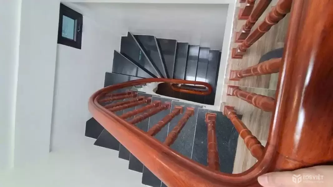 phan kế bính 40m x MT 5m3  full nội thất,5m ra ô tô,15m ra phố-ngõ thông 17,8 tỷ