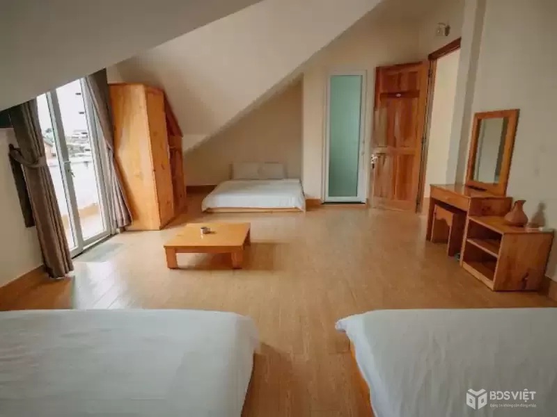 Cho thuê villa sân vườn 9 phòng ngủ full nội thất cao cấp phường 8 Đà Lạt giá 30 triệu