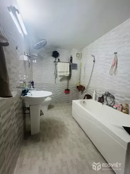 ♥ MT Nguyễn Hàng, gần Ông Ích Đường, 95m2, ngnag 5m, 2 tầng kiên cố, 6.x tỷ