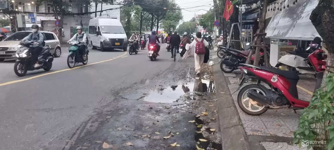 ♥ MT Núi Thành, 230m2, ngang 8.2m, Lô Góc, ngay Đại Học, Tuyên Sơn, Giá Đầu Tư 112tr/m2