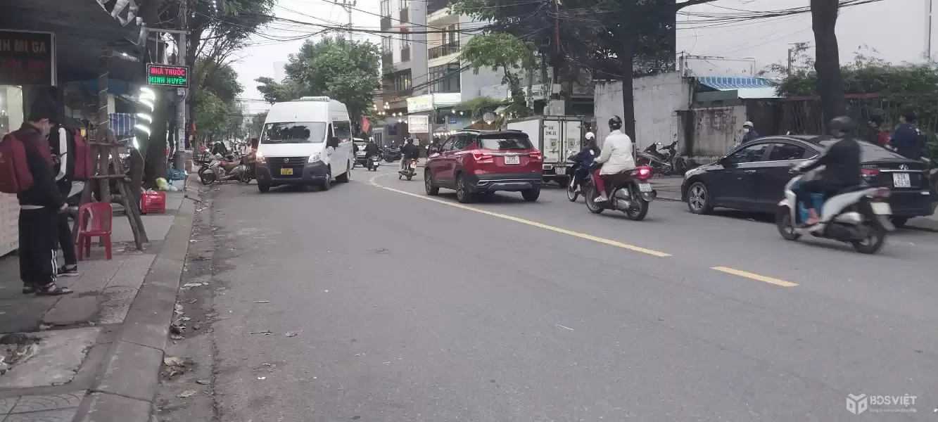 ♥ MT Núi Thành, 230m2, ngang 8.2m, Lô Góc, ngay Đại Học, Tuyên Sơn, Giá Đầu Tư 112tr/m2