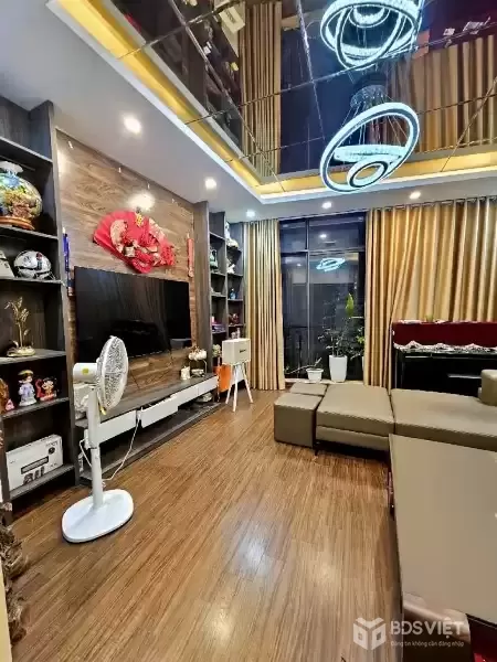 bán nhà nhật chiêu tây hồ DT 31m 11,5 tỷ full nội thất,ô tô đỗ cửa,40m ra hồ,view hồ