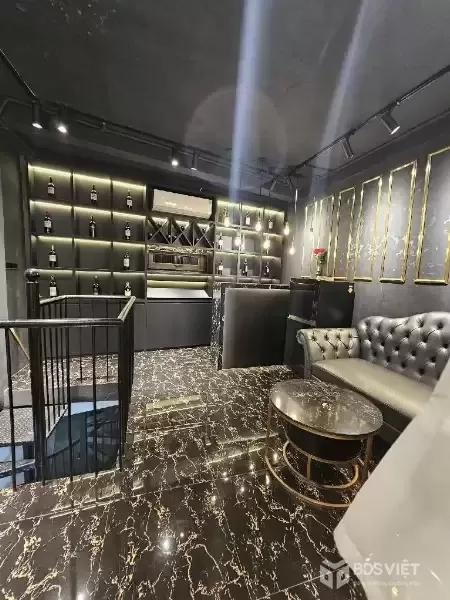 bán nhà nhật chiêu tây hồ DT 31m 11,5 tỷ full nội thất,ô tô đỗ cửa,40m ra hồ,view hồ