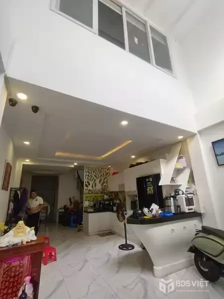 BÁN NHÀ Cách mặt tiền Tôn Đản 50m – Nhà mới đẹp 5 sàn, tốt nhất tầm giá nhỉnh 7 tỷ