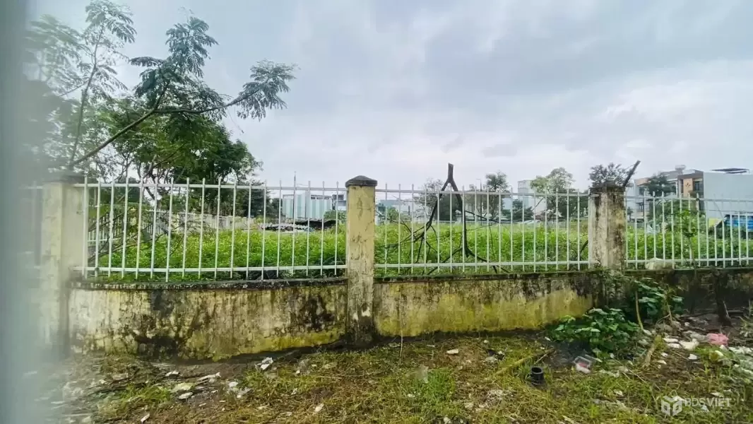 Bán quỹ đất Trần Đình Tri 3.565,7m² ngang 56,5m gần chợ giá 105 tỷ