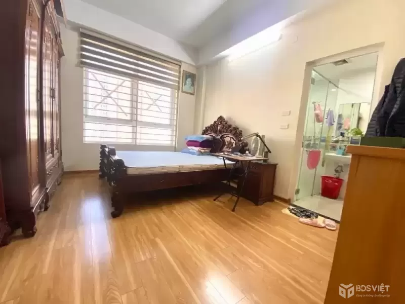 bán chung cư lạc long quân 102m 9,45 tỷ view hồ tây,ô tô đỗ ngày đêm