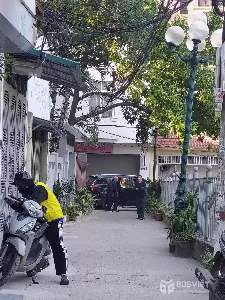 Bán Nhà Phố Giáp Bát, Hoàng Mai 36m2, 6 Tầng, Lô Góc, Ngõ Thông, Ô Tô Đỗ Cửa, Nhỉnh 8 Tỷ