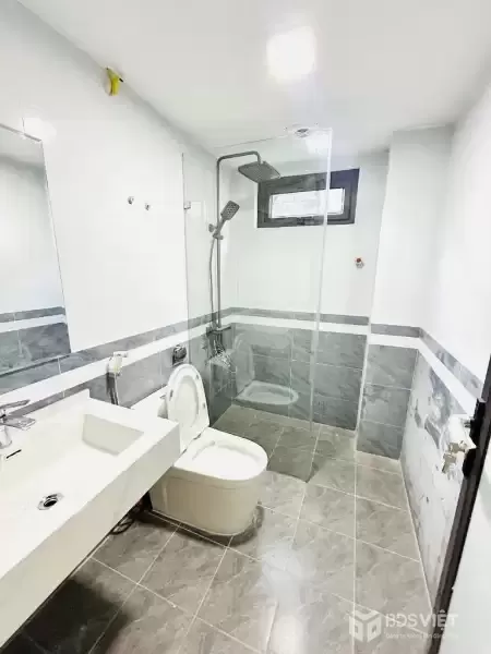 Bán Nhà Phố Giáp Bát, Hoàng Mai 36m2, 6 Tầng, Lô Góc, Ngõ Thông, Ô Tô Đỗ Cửa, Nhỉnh 8 Tỷ