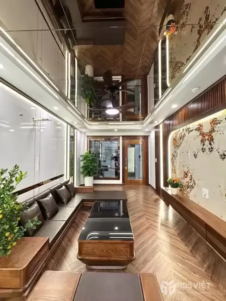 Bán nhà Hoàng Đạo Thành, Thanh Xuân, Gara ô tô, Vỉa hè Ô tô tránh, KD, 42m2, 21.8 tỷ(CTL)