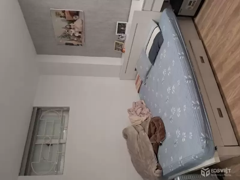 Bán nhà CHCC Trịnh Đình Cửu, Hoàng Mai, 2N 2Vs, 72m2, 5.7 tỷ(CGL)