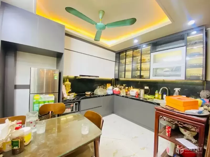 Bán nhà Kim Giang, Hoàng Mai, gần ô tô, sổ nở hậu, 37m2, 10.8 tỷ(CTL)