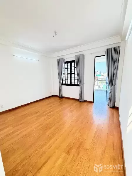 Nhà HXH Đường Ni Sư Huỳnh Liên Quận Tân Bình Phường 10 Cũ.