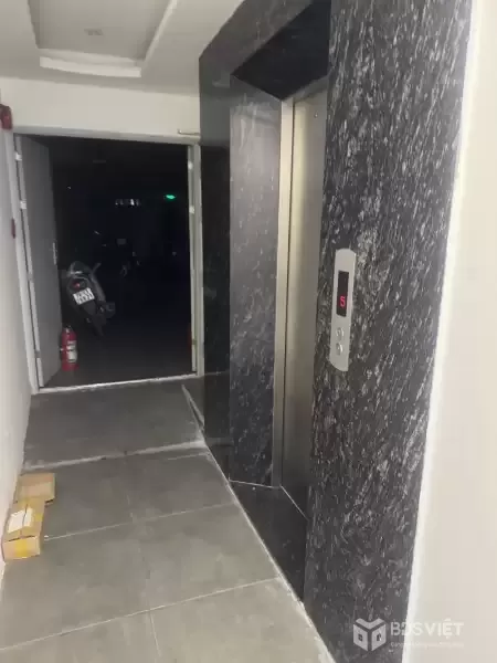 ♥ MT đường 7.5m sát Nguyễn Hữu Thọ, 141m2, 6 tầng hiện đại, thu 120-140tr/th