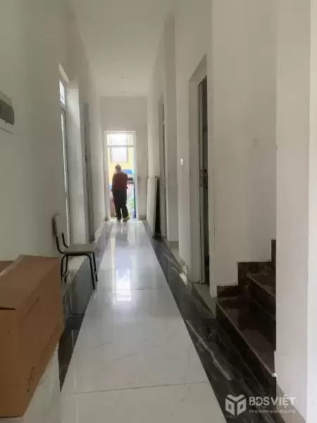 Bán Nhà BT Nguyễn Huy Tưởng. Thanh Xuân. Ô Tô. Vỉa Hè. DT 260m2. MT 13m. Giá 94.5 Tỷ