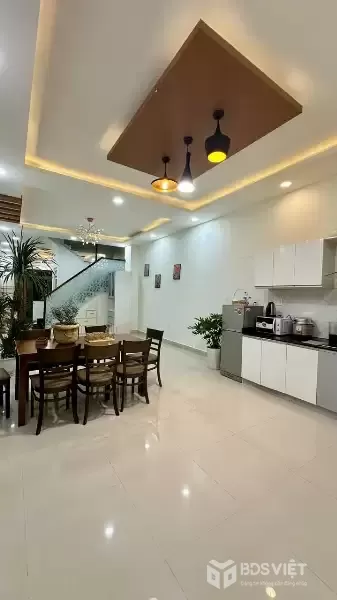 Cho thuê nhà nguyên căn mặt tiền Phạm Hồng Thái P10 Đà Lạt giá 12tr