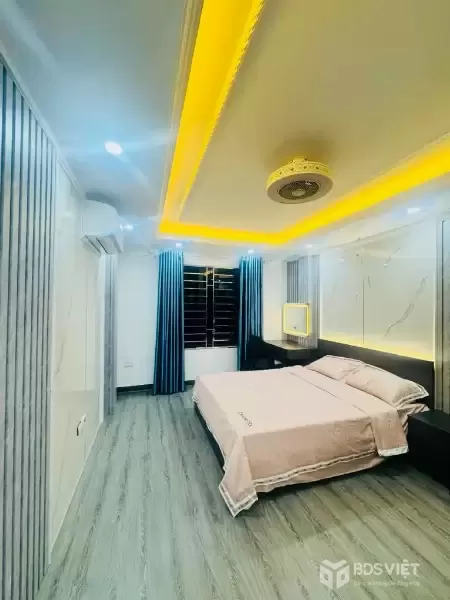 Bán nhà Bằng Liệt, Hoàng Mai, Ô tô, Kinh doanh, nở hậu, 35m2, 8.4 tỷ(CTL)