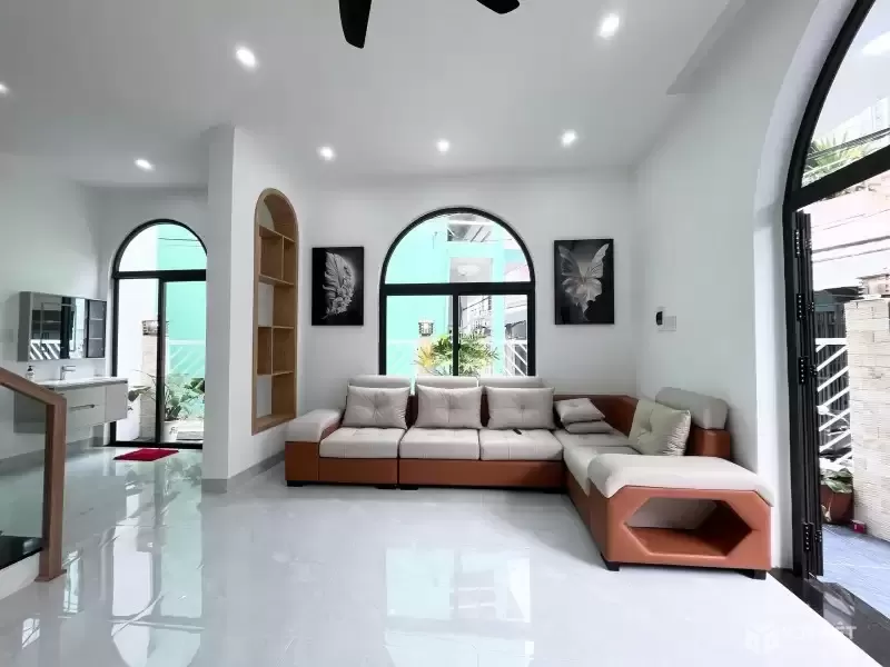 ♥ Nhà sát MT Trần Cao Vân gần Biển, 88m2, ngang 7m, 3 mặt thoáng, 2 tầng ở ngay, 5.x tỷ