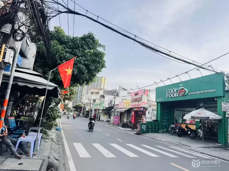 BÁN ĐẤT TẶNG NHÀ TRỌ BÌNH CHIỂU – TP THỦ ĐỨC  180M²  NGANG 7M  XE HƠI ĐỖ CỬA  GIÁ 10.8