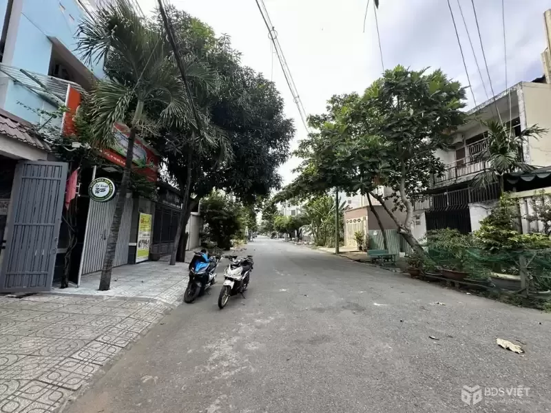 NHÀ MẶT TIỀN DT HƠN 200M2 -KV HOÀNG DIỆU 2 - F LINH CHIỂU