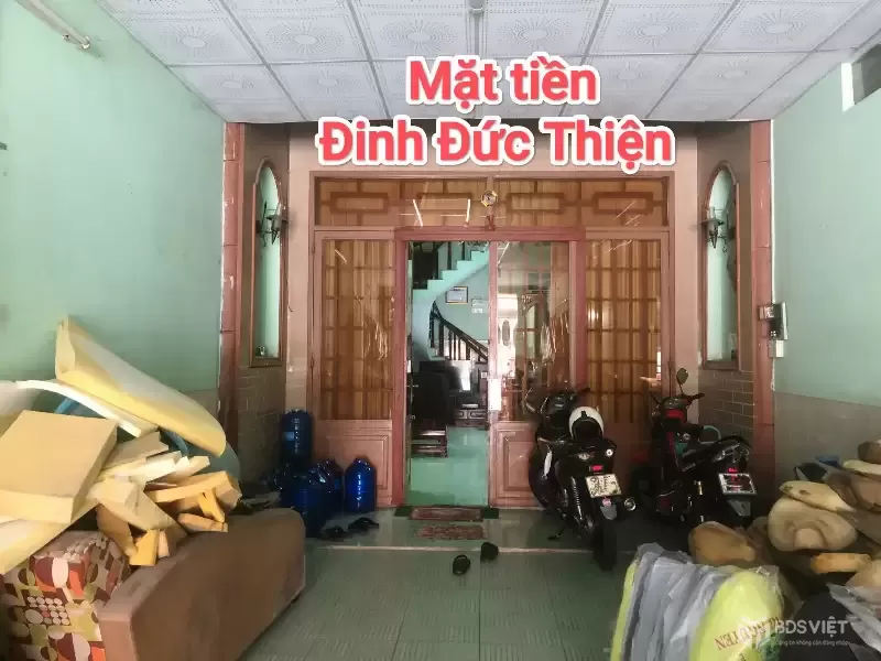 CẦN BÁN NHÀ 2,5 TẤM MT ĐƯỜNG ĐINH ĐỨC THIỆN KD THOẢI MÁY