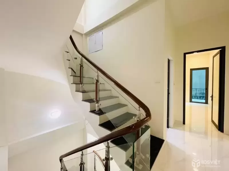 Bán nhà Tô Vĩnh Diện, Thanh Xuân, Phân lô Ô tô, 2 thoáng, 60m2, 14.9 tỷ(CTL)