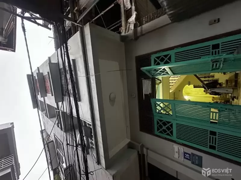 Bán nhà Bằng Liệt, Hoàng Mai, Ô tô, Dân xây KC BTCT 4T, 4N, 40m2, 7.85 tỷ(CTL)