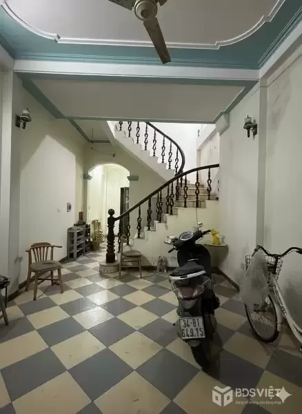 Bán nhà Bằng Liệt, Hoàng Mai, Ô tô, Dân xây KC BTCT 4T, 4N, 40m2, 7.85 tỷ(CTL)