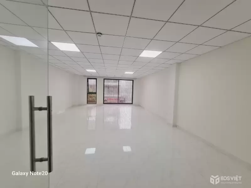 Cho thuê văn phòng mặt tiền Bùi Thiện Ngộ – 190m² – giá 17 triệu/tháng