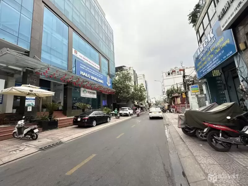 Gấp bàn nhà hai mặt tiền MAI THỊ LỰU - Quận 1 - 132m2 - 4 tầng - HXH - 39 tỷ