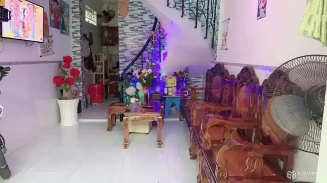 NHÀ 2 TẦNG MT HẺM THẲNG – HUỲNH TẤN PHÁT